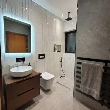 Evelyn Illuminated LED Mirror 800x600mm