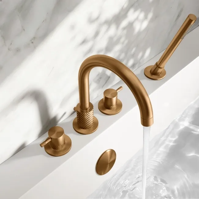 Suir Brushed Copper Bath Mixer Tap & Handheld Shower with Knurled Detailing