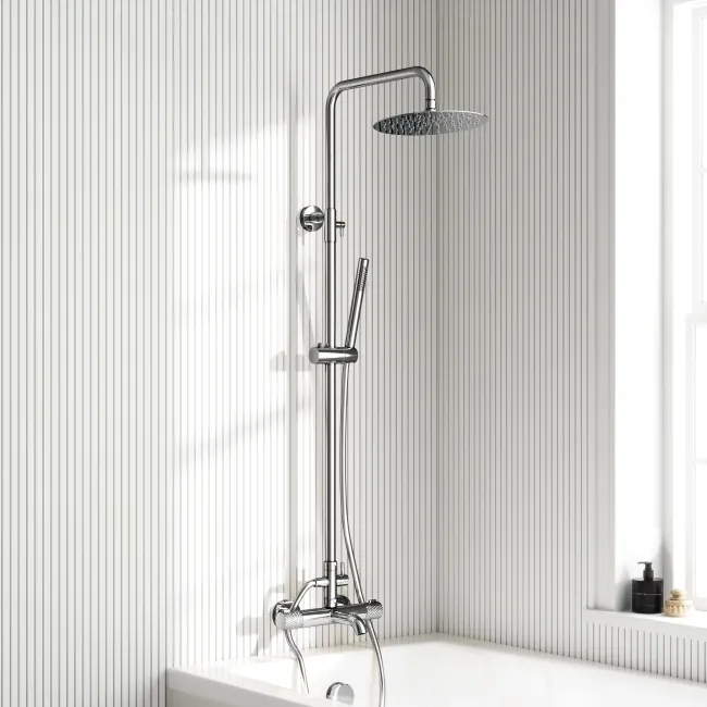 Suir Premium Round Chrome Thermostatic Bath Filler Shower Set with Knurled Detailing