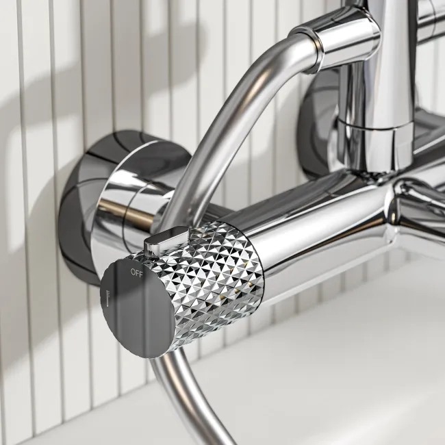 Suir Premium Round Chrome Thermostatic Bath Filler Shower Set with Knurled Detailing