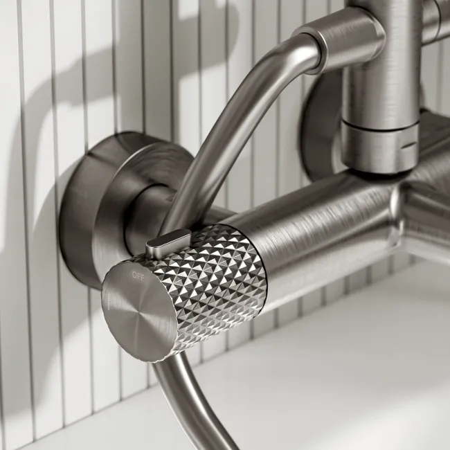 Suir Premium Round Brushed Gunmetal Thermostatic Bath Filler Shower Set with Knurled Detailing