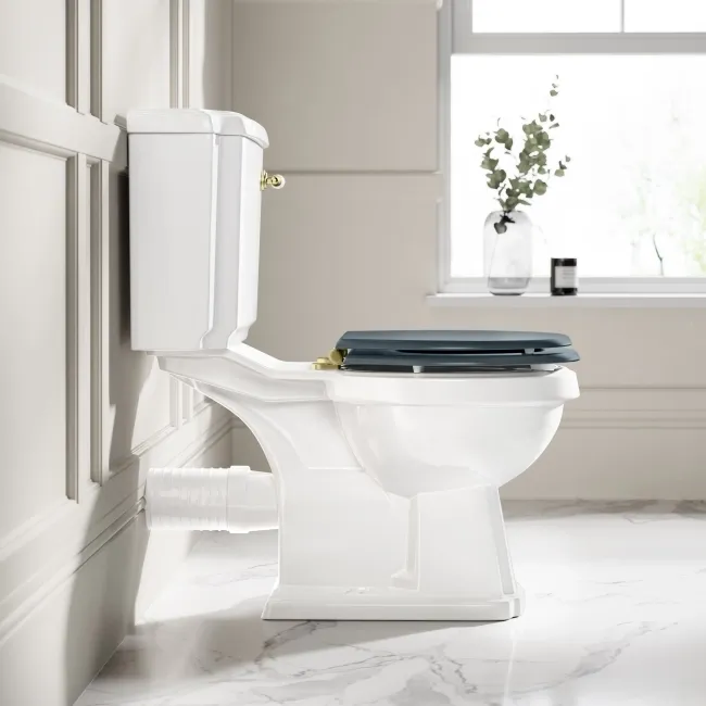 Hudson Traditional Close Coupled Toilet With Inky Blue Wooden Seat - Brushed Brass Lever