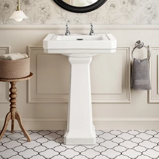 Enid Traditional Low-Level Toilet With Gloss White Wooden Seat & Pedestal Basin - Double Tap Hole