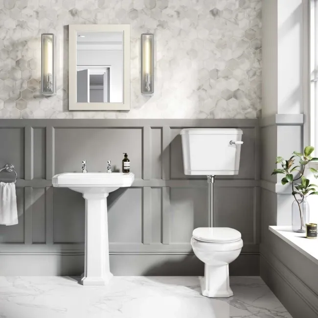 Hudson Traditional Close Coupled Toilet With Low-level Cistern & Pedestal Basin Set - Double Tap Hole