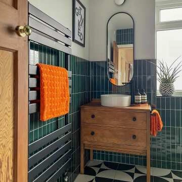 Santorini Matt Black Flat Panel Heated Towel Rail 1000x450mm