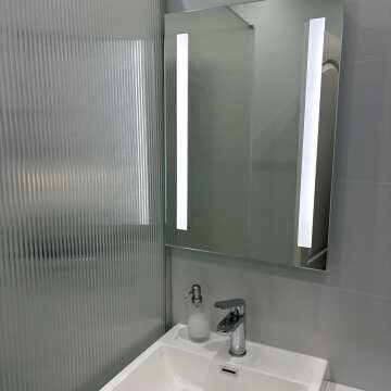 Emielia Battery Operated Illuminated LED Mirror 700x500mm