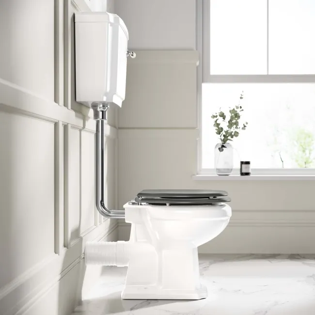 Hudson Traditional Toilet With Low-Level Cistern and Graphite Grey Wooden Seat