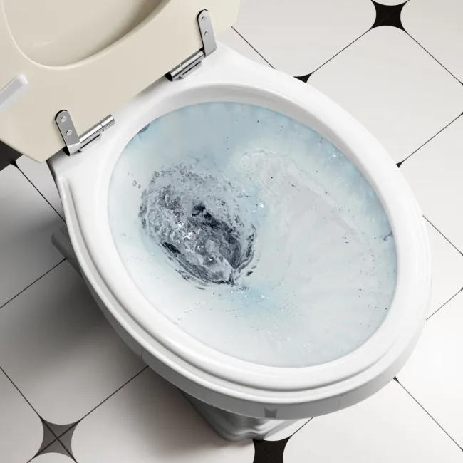 Lima Traditional Close Coupled Toilet With Chalk White Wooden Seat