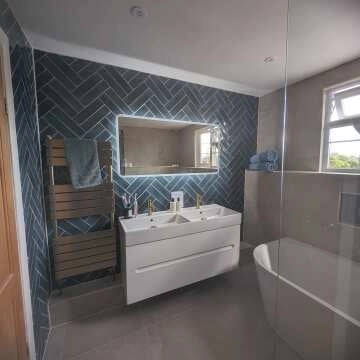 Evelyn Illuminated LED Mirror With BLUETOOTH Speaker 600x1200mm