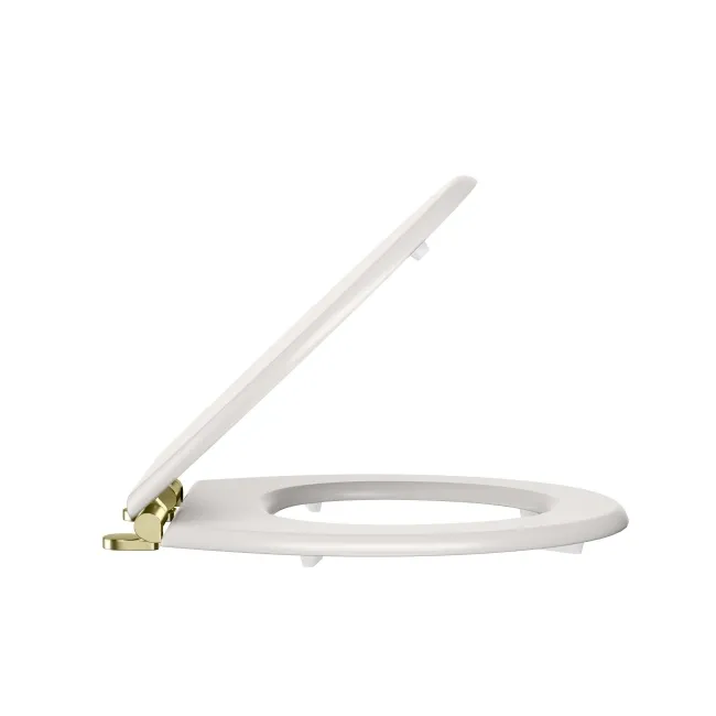 Hudson Traditional Cotton White Wooden Soft Close Seat with Brushed Brass Hinges