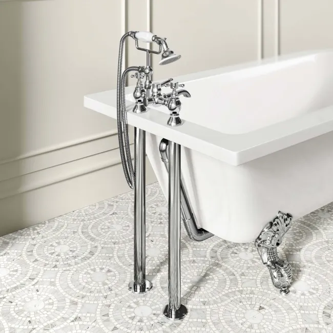 Abingdon 1700mm Single Ended Roll Top Bath - Chrome Ball Feet