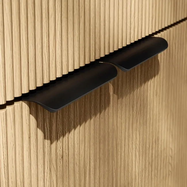 Sicily Fluted Country Oak Basin Vanity with Marble Top & Back To Wall Unit 1000mm (Excludes Toilet) - Black Accents