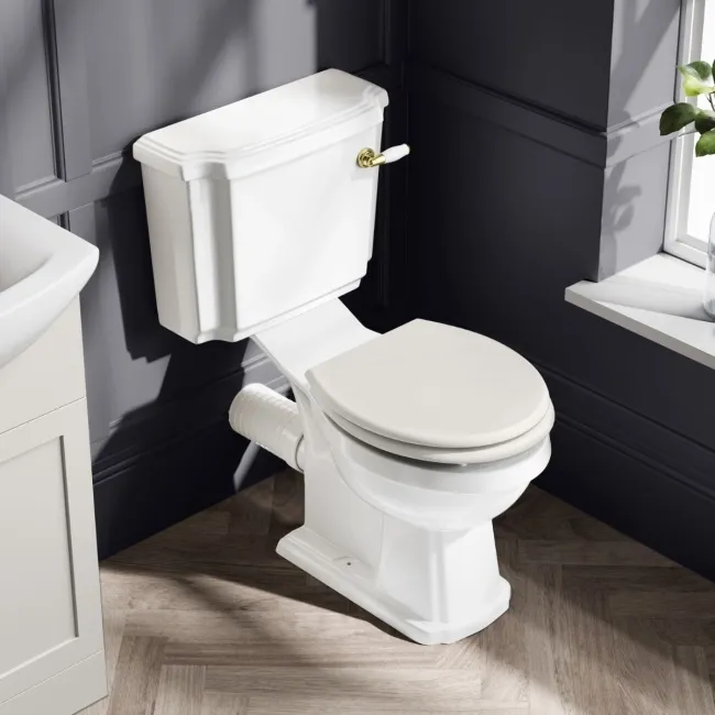 Hudson Traditional Close Coupled Toilet With Cotton White Wooden Seat - Brushed Brass Lever