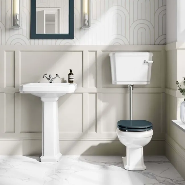 Hudson Traditional Low-Level Toilet With Inky Blue Seat & Pedestal Basin - Single Tap Hole