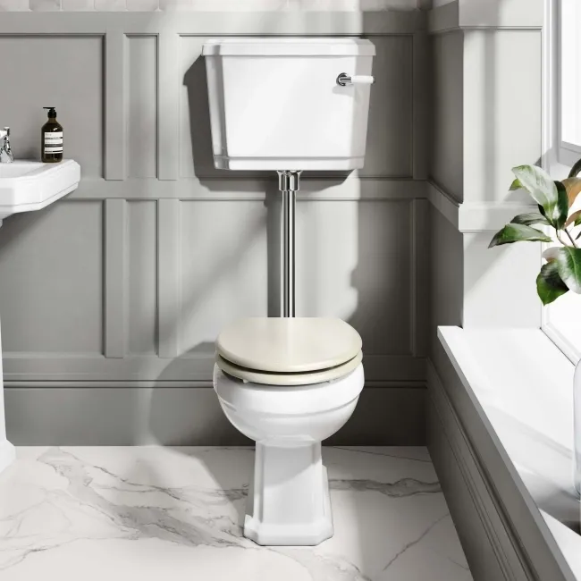 Hudson Traditional Low-Level Toilet With Chalk White Seat & Pedestal Basin - Double Tap Hole
