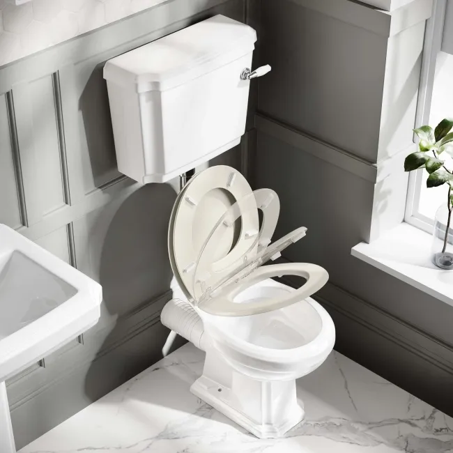 Hudson Traditional Low-Level Toilet With Chalk White Seat & Pedestal Basin - Double Tap Hole