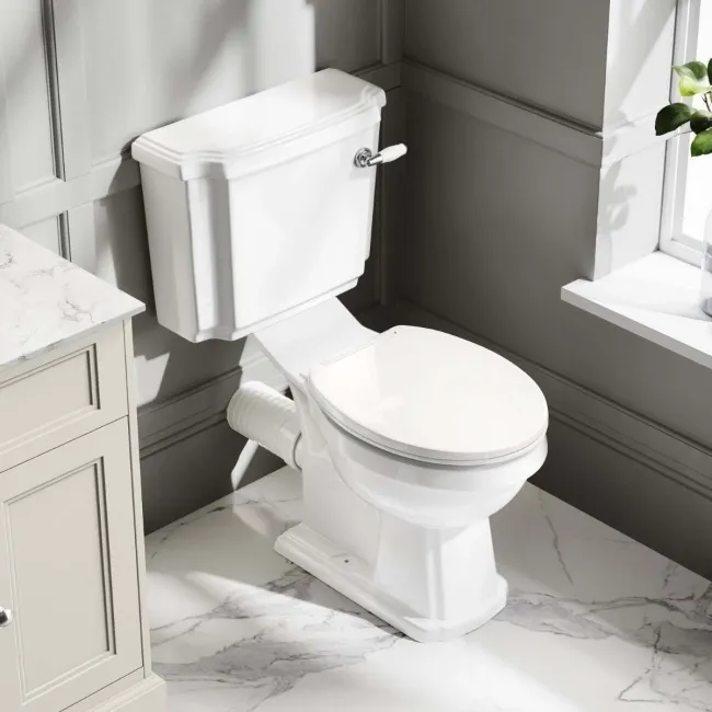 Hudson Traditional Close Coupled Toilet With Soft Close Seat