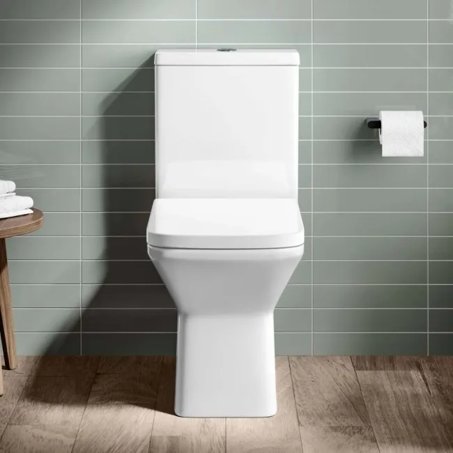 Dallas Rimless Close Coupled Toilet With Soft Close Seat