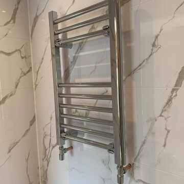 Barcelona Chrome Straight Heated Towel Rail 650x400mm