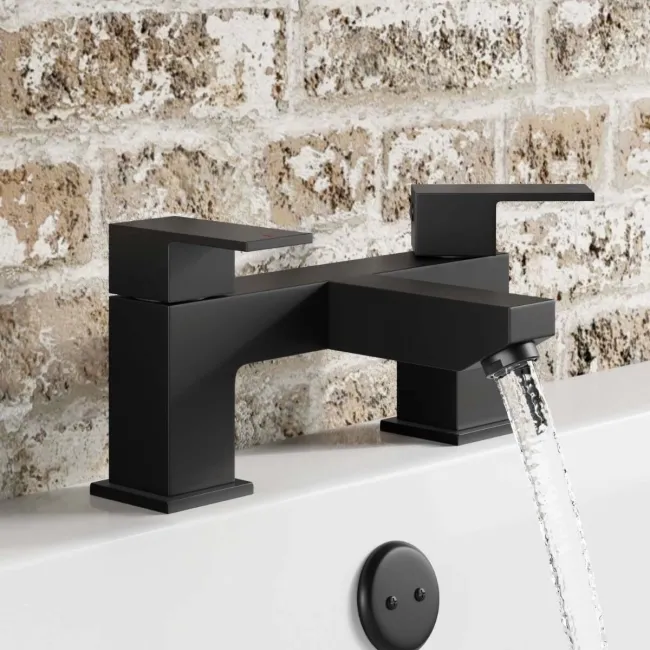 Lea Matt Black Bath Filler