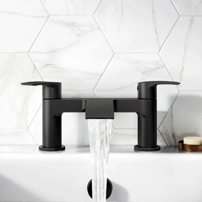 Spey Matt Black Bath Filler