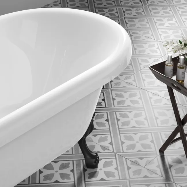 Grosvenor 1800mm Roll Top Bath - Black Claw Feet