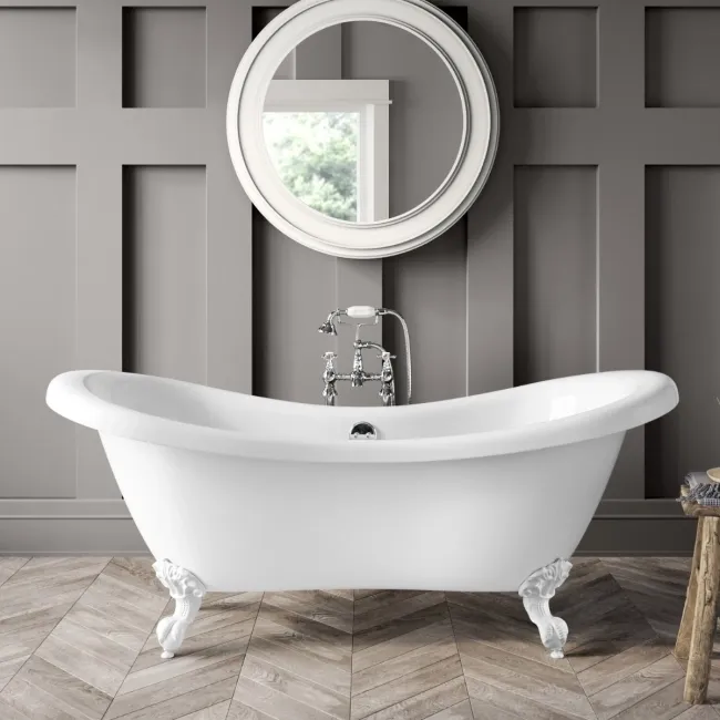 Tonbridge 1750mm Roll Top Bath - White Ball Feet