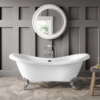 Tonbridge 1600mm Roll Top Bath - Chrome Ball Feet