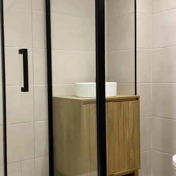 Hamburg Matt Black Easy Clean 8mm Sliding Shower Enclosure 1000x760mm - Easy Fix