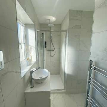 Galway Premium Square Thermostatic Shower with Large 300mm Head