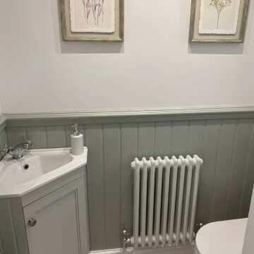 Athens White Double Column Horizontal Traditional Radiator 600x425mm