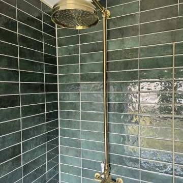 Shannon Brushed Brass Traditional Thermostatic Shower Set