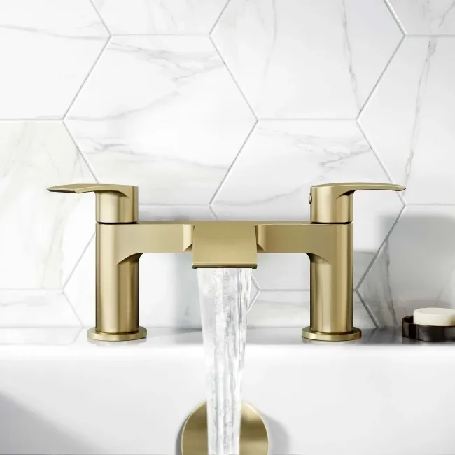 Spey Brushed Brass Bath Filler