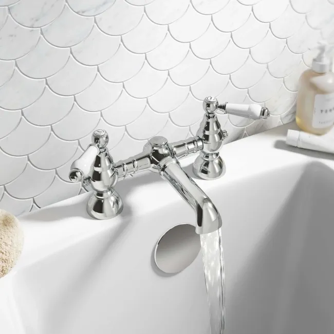 Beauly Traditional Chrome Bath Filler