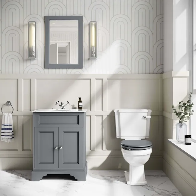 Hudson Traditional Close Coupled Toilet With Dove Grey Wooden Seat