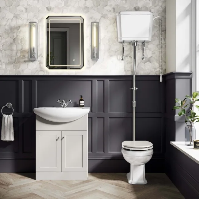 Hudson Traditional Toilet With High-Level Cistern and Cotton White Wooden Seat