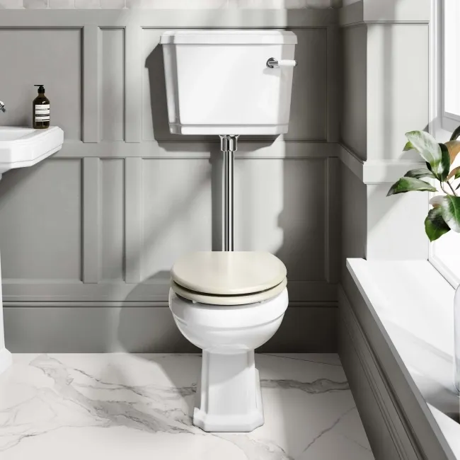 Hudson Traditional Low-Level Toilet With Chalk White Seat & Pedestal Basin - Single Tap Hole