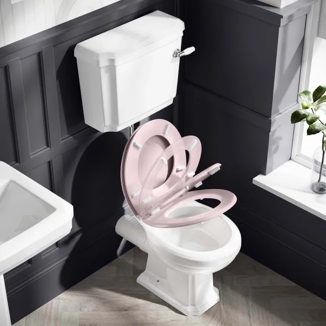 Hudson Traditional Low-Level Toilet With Cashmere Pink Seat & Pedestal Basin - Single Tap Hole