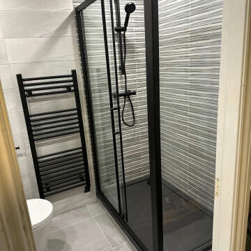 Lismore Matt Black Round Thermostatic Bar Shower Set