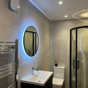  Mollie Black Framed Round Backlit llluminated LED Mirror 600mm 