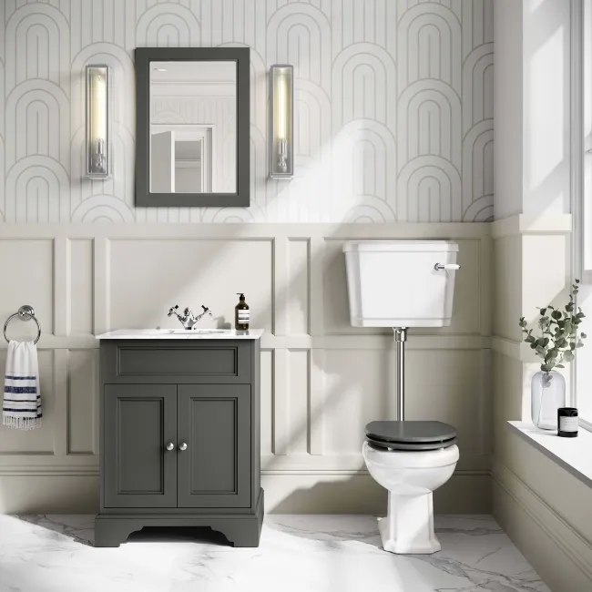Hudson Traditional Toilet With Low-Level Cistern and Graphite Grey Wooden Seat