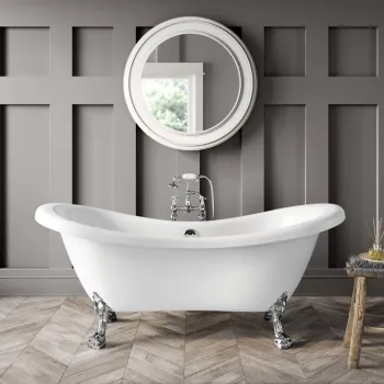 Tonbridge 1600mm Roll Top Bath - Chrome Claw Feet