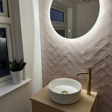 Aria Round Illuminated LED Mirror With BLUETOOTH Speaker 600mm