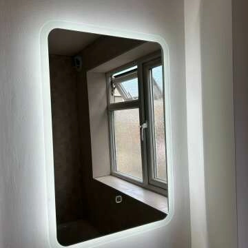 Evelyn Illuminated LED Mirror 600x400mm