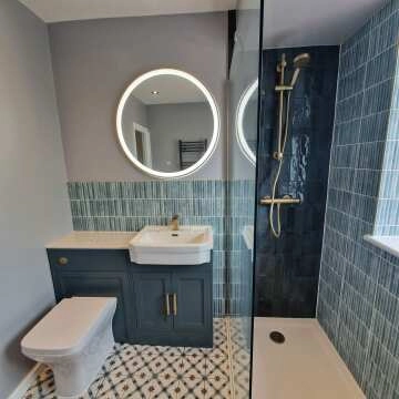 Delilah Brushed Brass Round Illuminated LED Mirror 800mm 