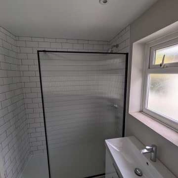 Munich Fluted Effect Matt Black Framed Easy Clean 8mm Wet Room Shower Glass Panel 1200mm