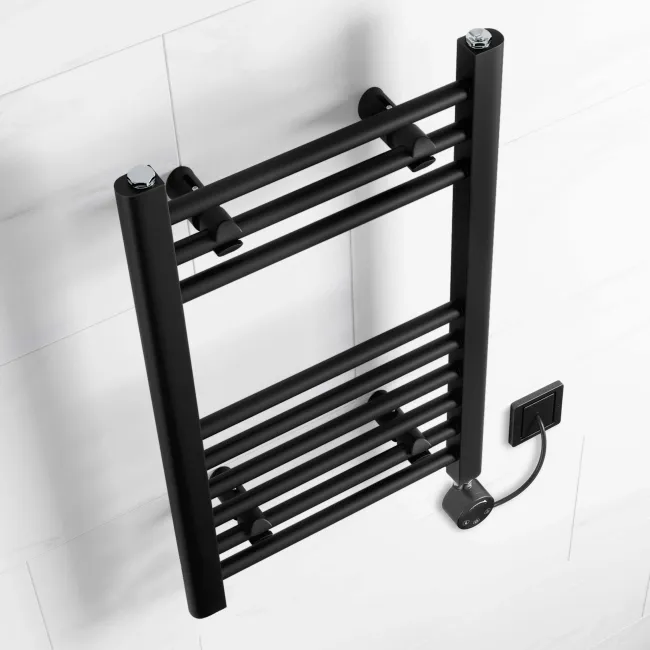 Barcelona Electric Matt Black Straight Heated Towel Rail 650x400mm