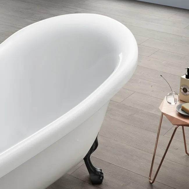 Highbury 1550mm Roll Top Slipper Bath - Black Claw Feet