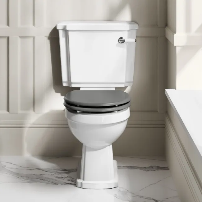 Hudson Traditional Close Coupled Toilet With Graphite Grey Seat & Pedestal Basin - Single Tap Hole