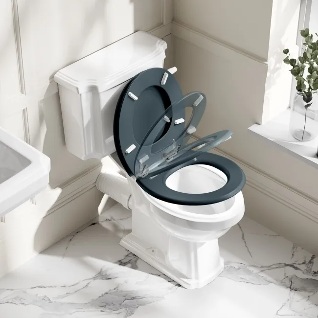 Hudson Traditional Close Coupled Toilet With Inky Blue Seat & Pedestal Basin - Single Tap Hole